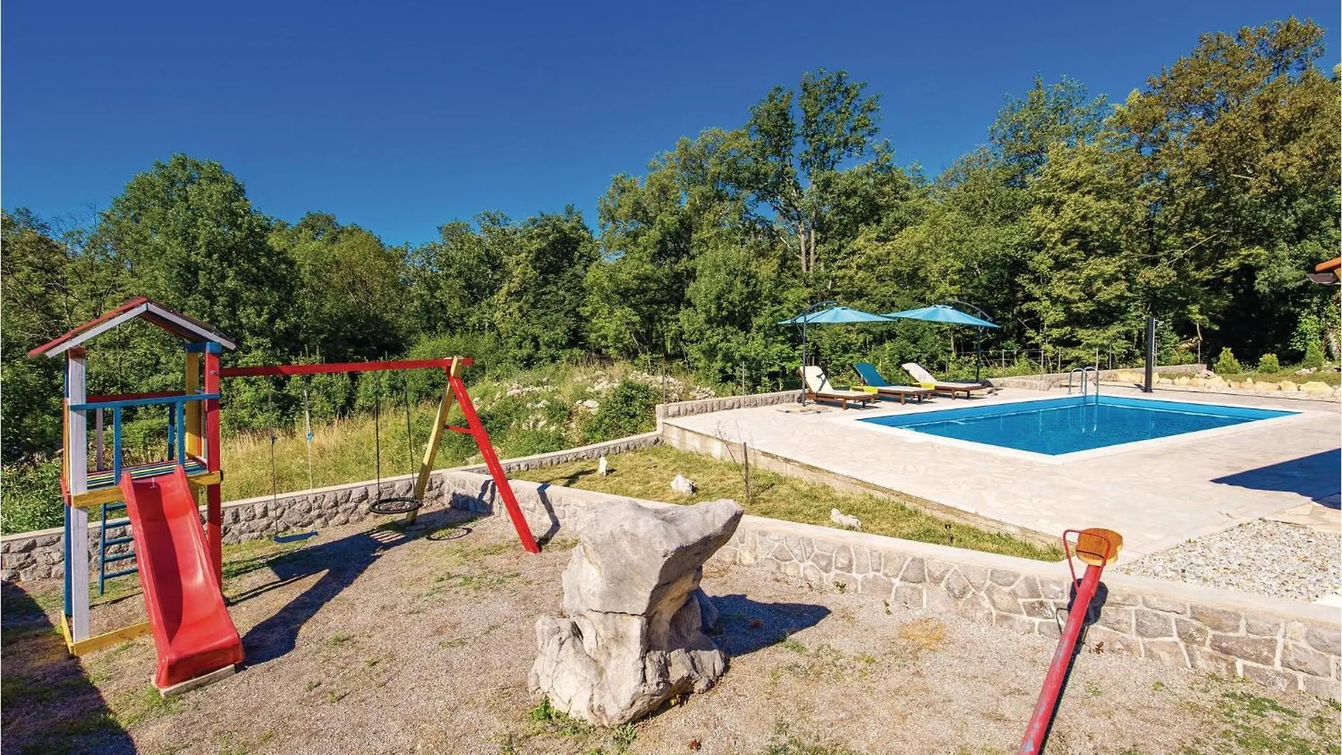 4 Bedroom Stunning Home In Viskovo Bezjaki Croatia