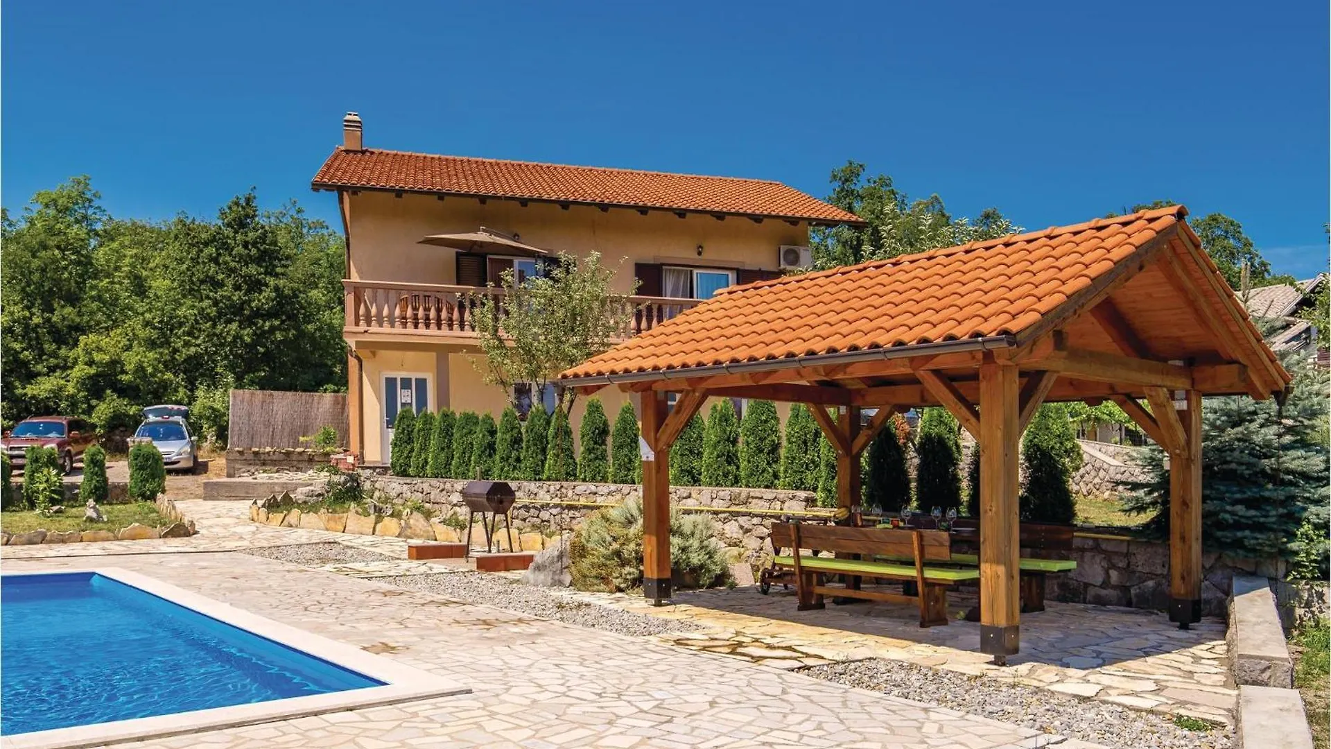 4 Bedroom Stunning Home In Viskovo Bezjaki Holiday home