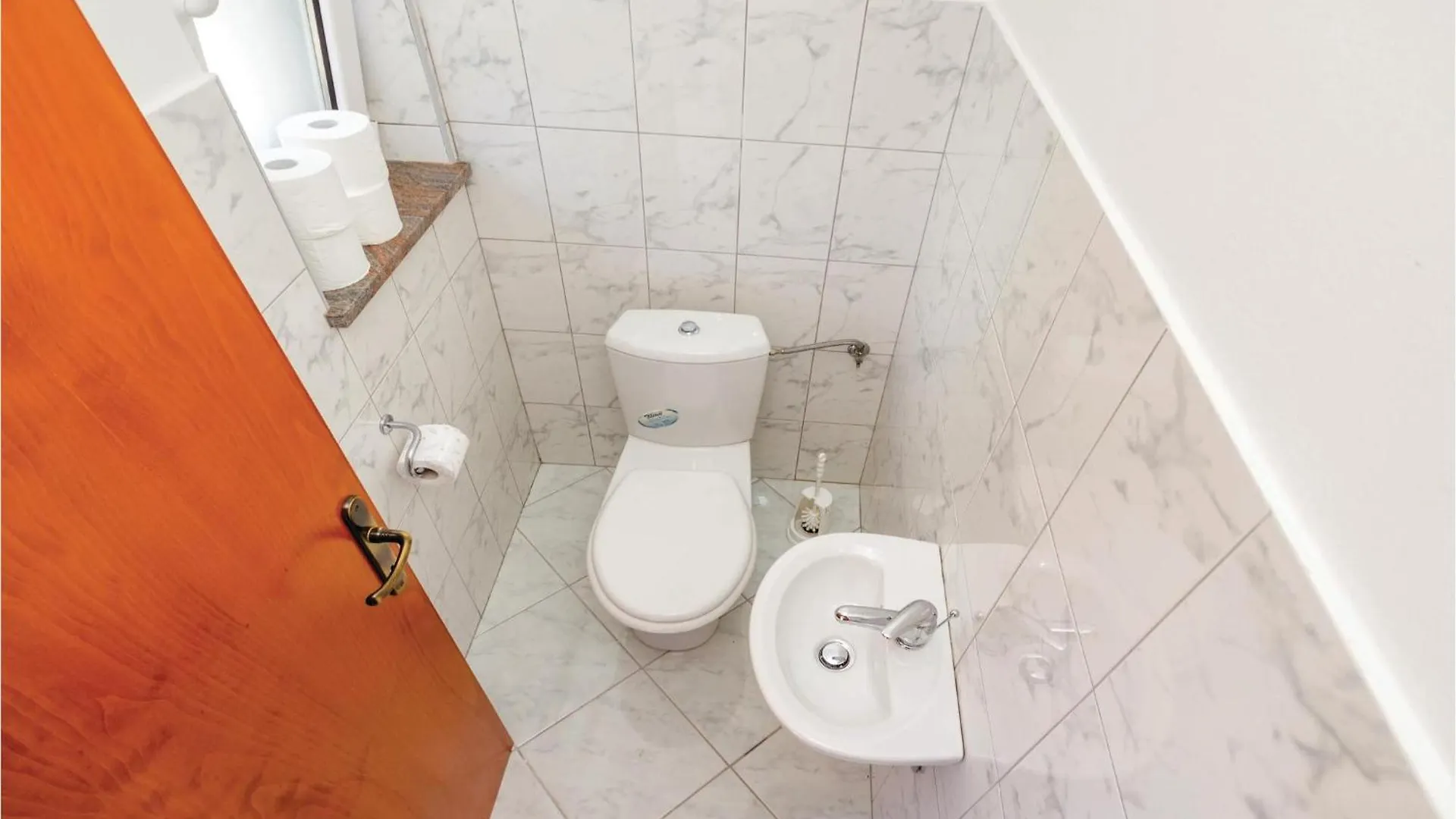 Holiday home 4 Bedroom Stunning Home In Viskovo Bezjaki