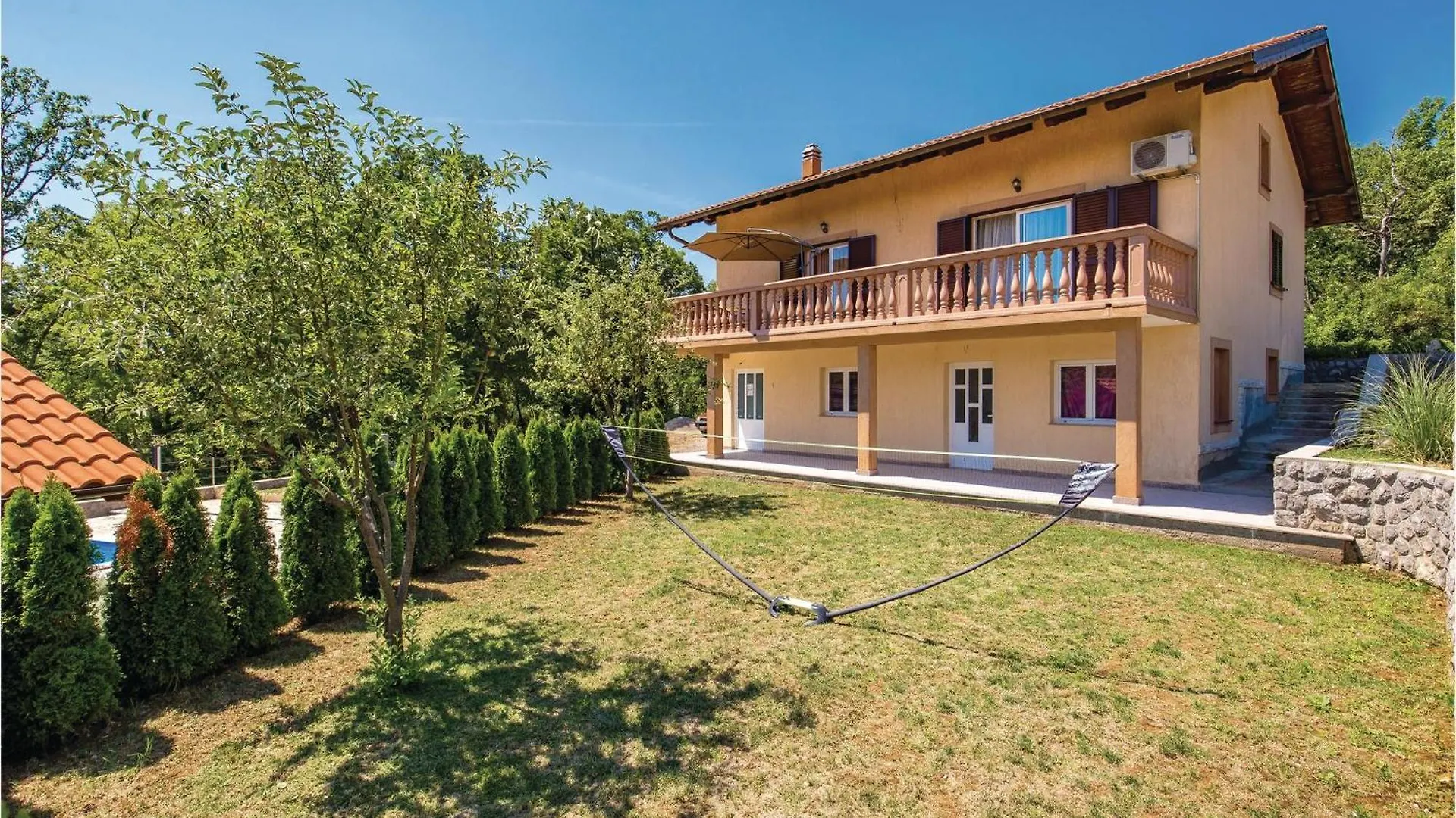 4 Bedroom Stunning Home In Viskovo Bezjaki