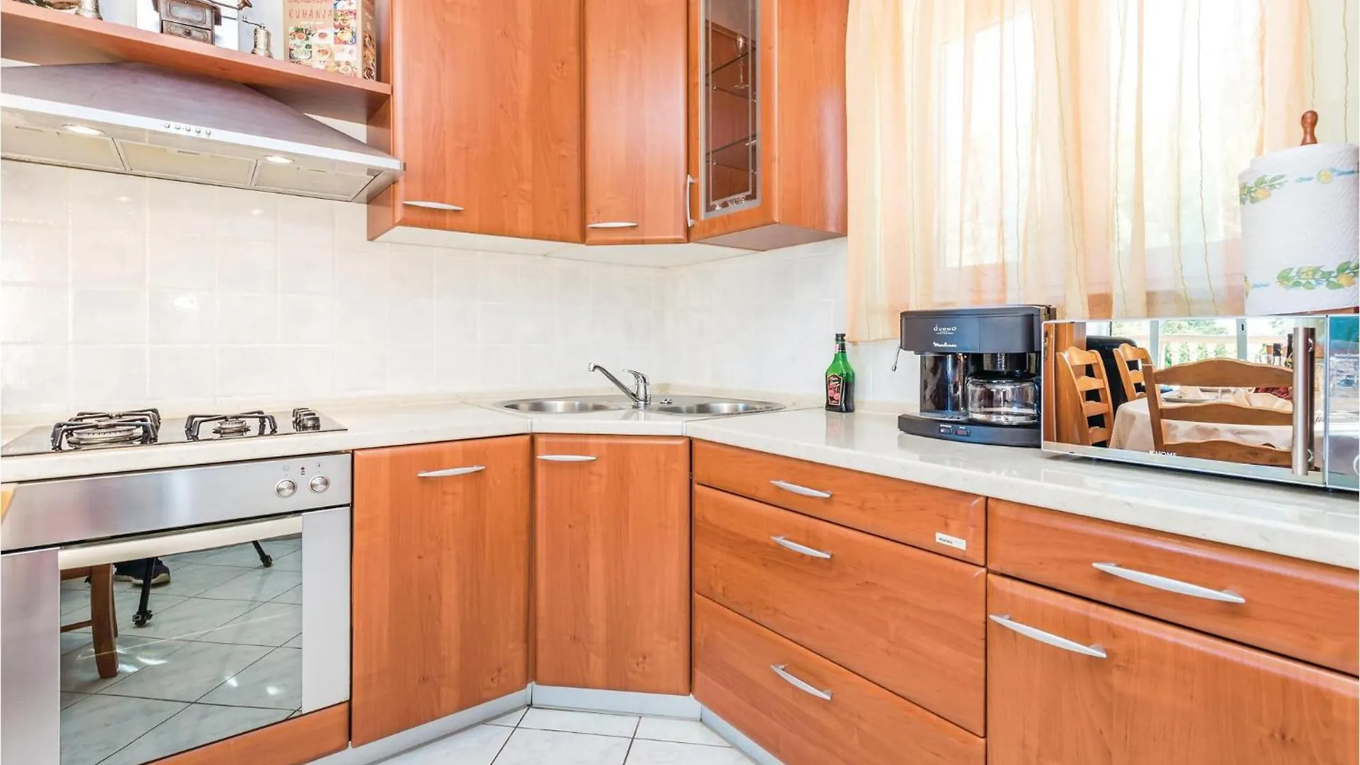 Holiday home 4 Bedroom Stunning Home In Viskovo Bezjaki