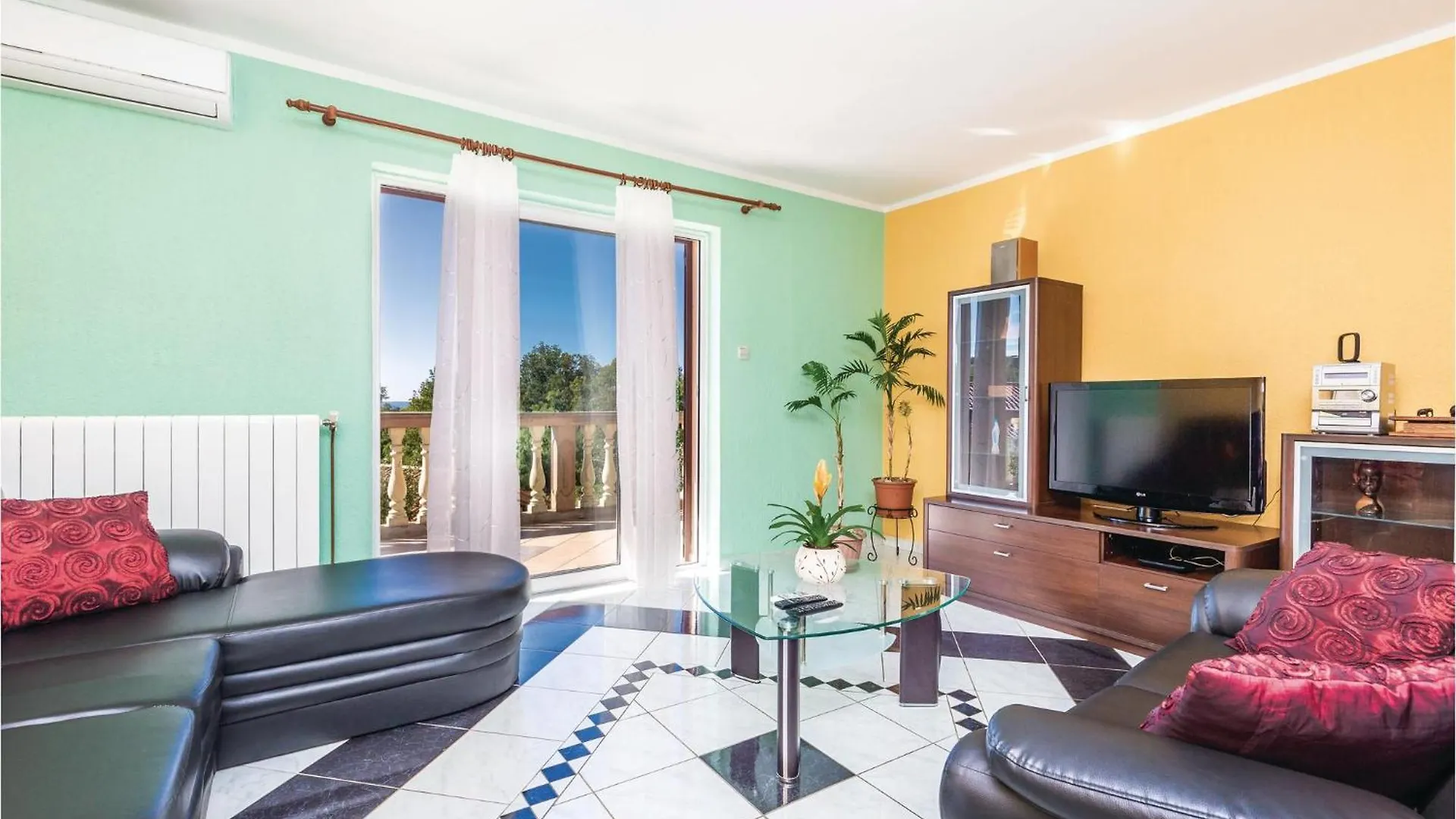 4 Bedroom Stunning Home In Viskovo Bezjaki Holiday home
